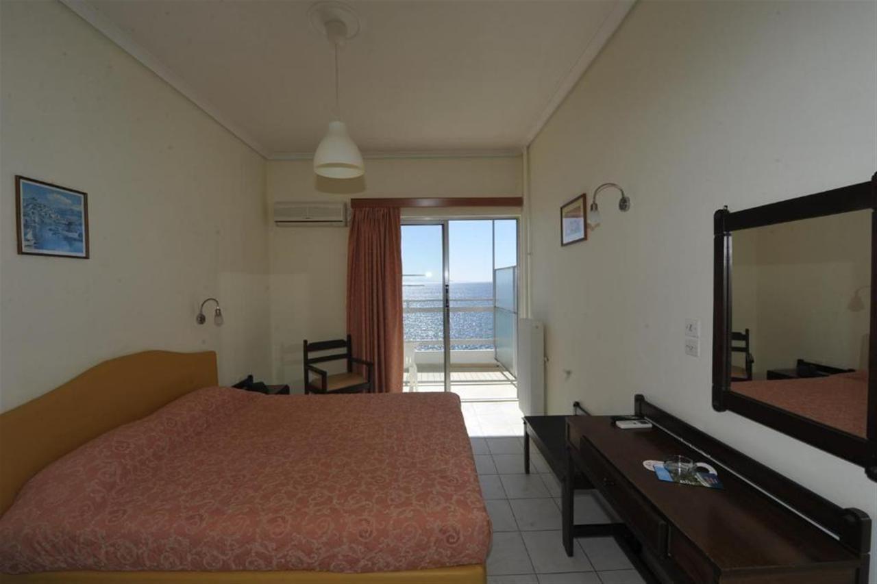 Siagas Beach Hotel Айоі-Теодор'ї Екстер'єр фото