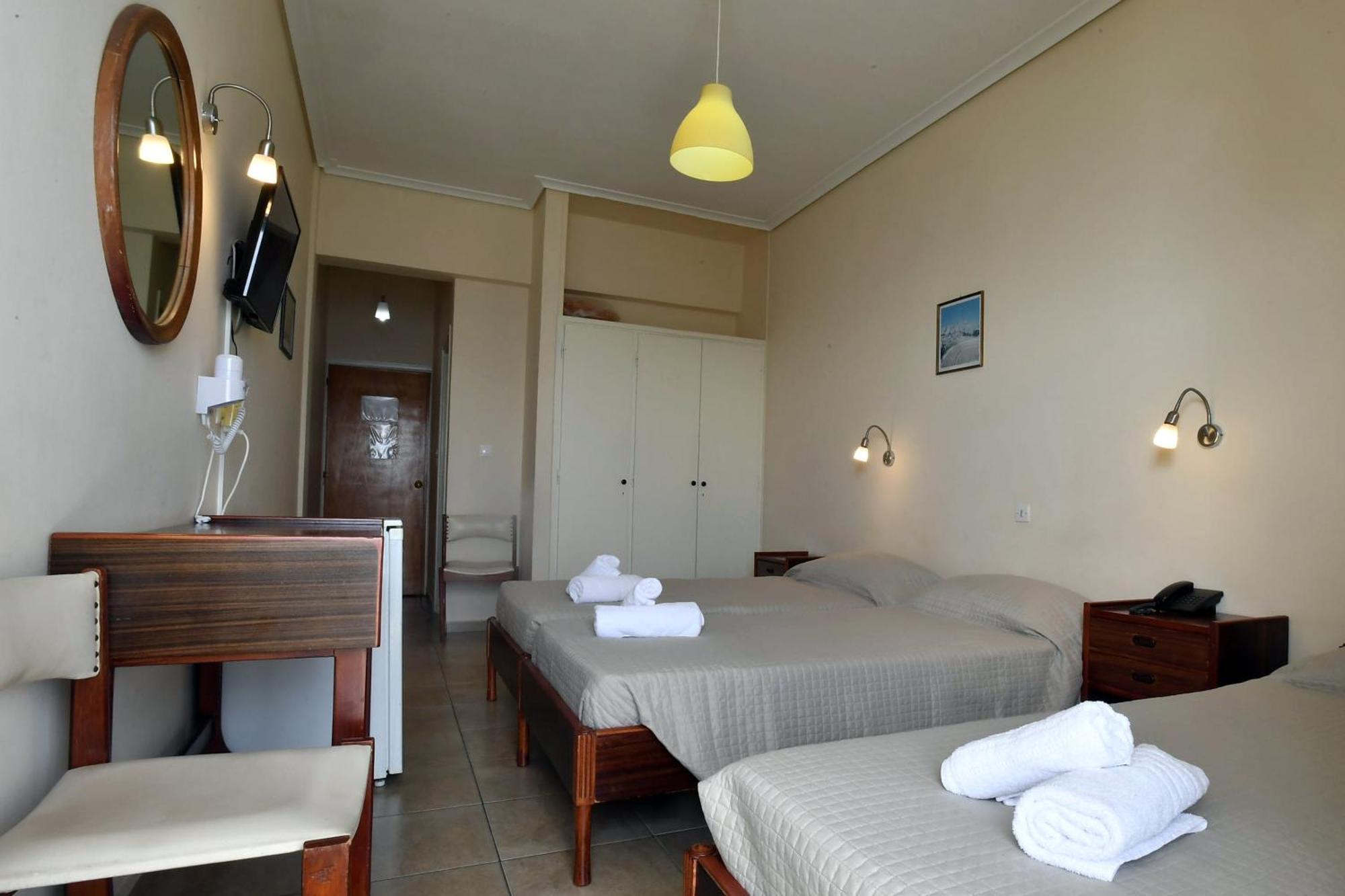 Siagas Beach Hotel Айоі-Теодор'ї Екстер'єр фото